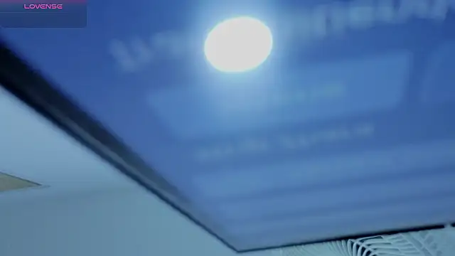 Zhara_Lenoire webcam