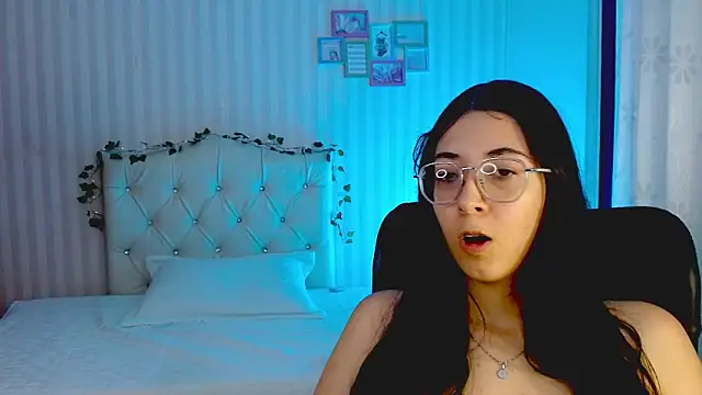 emmalove_doll webcam