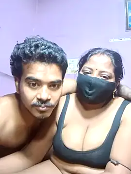 Fetish-Couple2 webcam