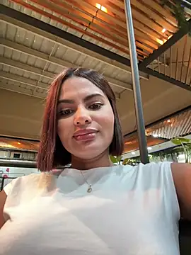 Irina_Velvett webcam