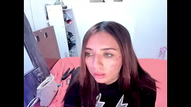 megan_doll2123 webcam