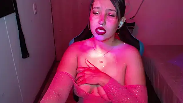 Skarlet_Adams28 webcam