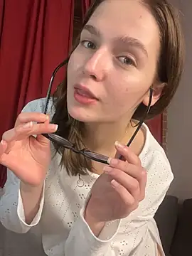 MyKittySayMeow webcam