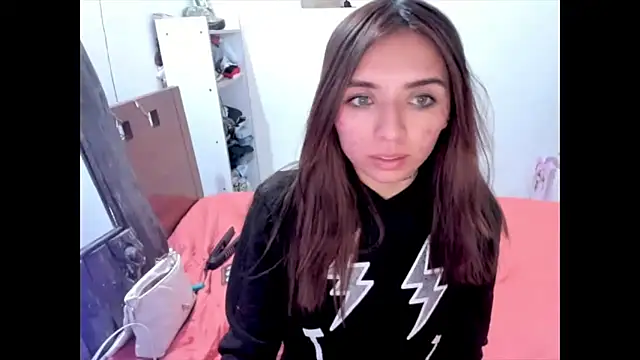 megan_doll2123 webcam