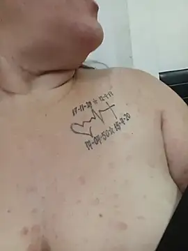 MilF-eterna_69 webcam