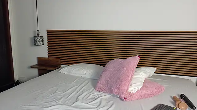 nitha_model25 webcam