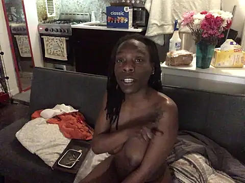 littyleesh1 - Littyleesh1's free webcam - UK Sex Cams