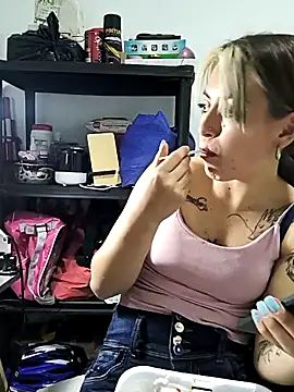 tefannyy_ - Tefannyy_'s free webcam - UK Sex Cams