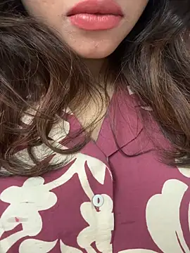 riya_sharma11 webcam