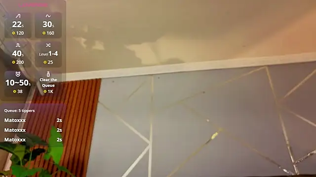 charlottee_white webcam