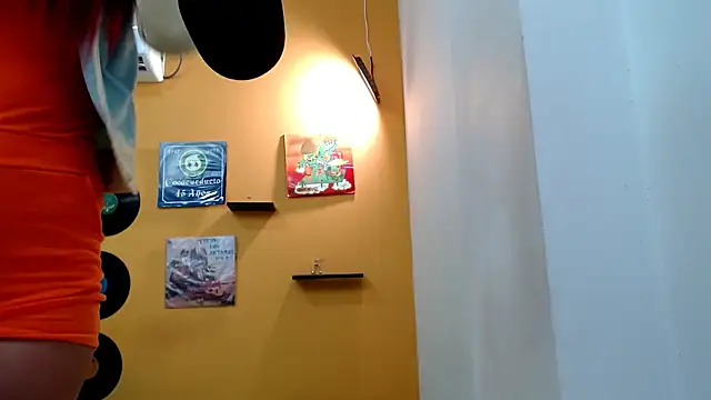 skinnyverus18 webcam