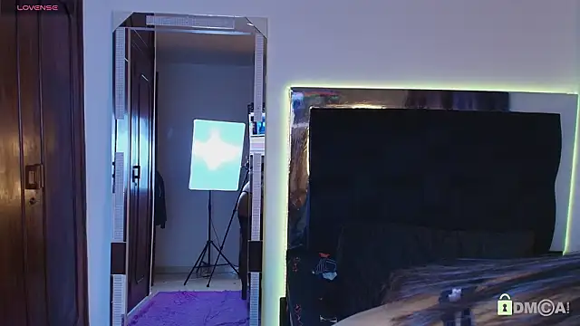 madisonwalkeeer webcam