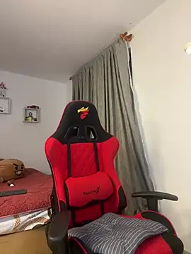 Ezzio_Scolaro webcam