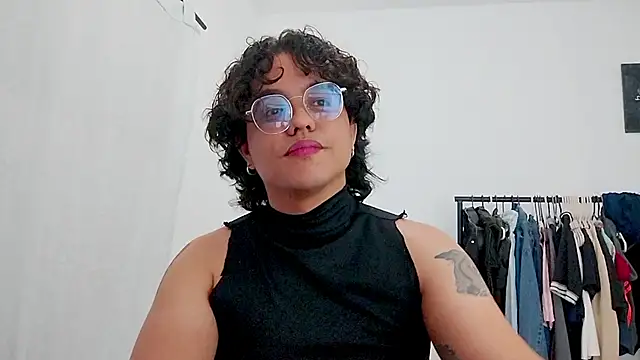 Diane_blossom webcam