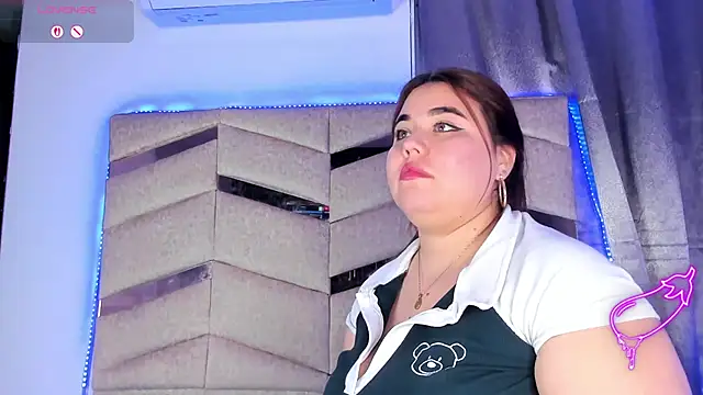 MadissonLee__ webcam