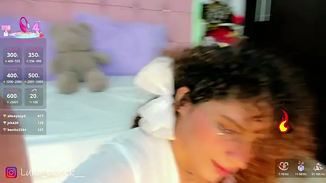 Luna_blackk webcam