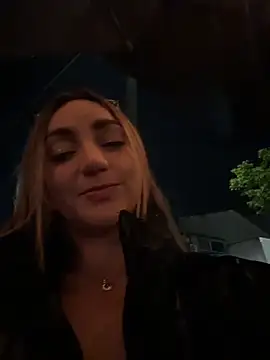 Ninabigtitied webcam