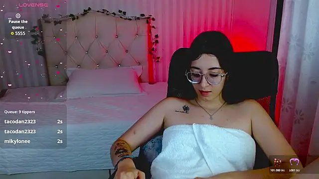 emmalove_doll webcam