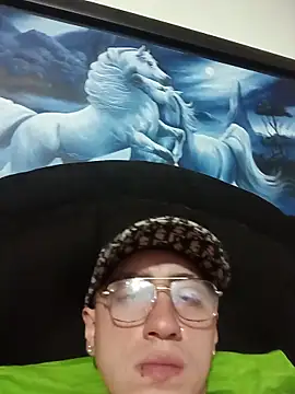 Emmanuel_Lust webcam