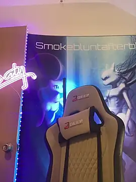 Smokebluntafterblunt webcam