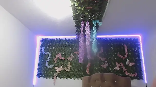 adara_cute_69 webcam