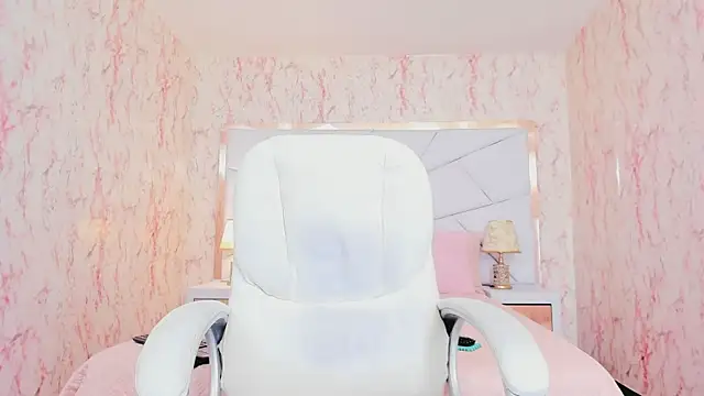 Emily_Whinfre webcam