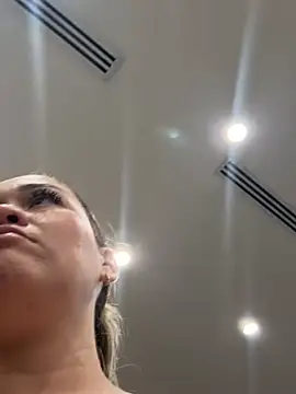 Danielavegax live sex cam