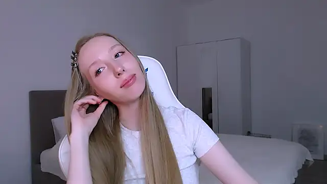 Luna_insniity webcam