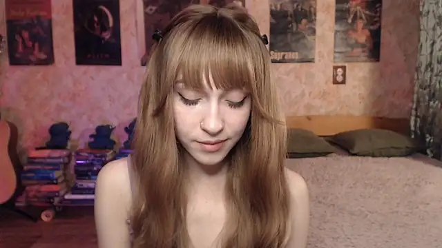 Friendly_Ellie webcam