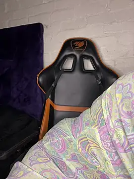 QUEEN_NOBUHLE_FEMDOM_777 webcam