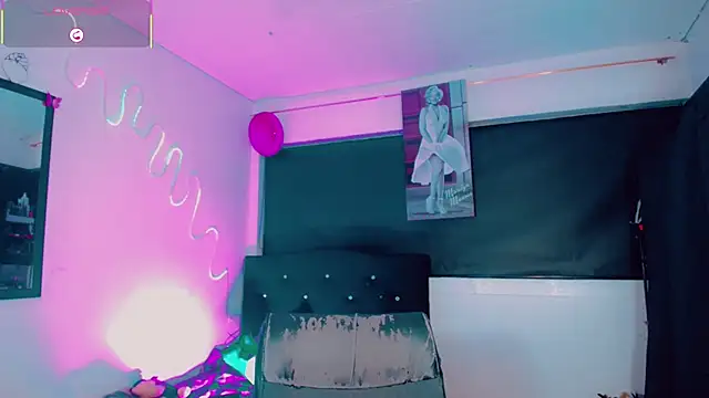 Kendall_hornyy webcam