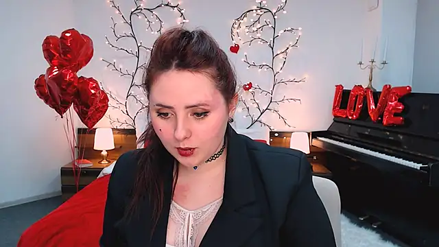 Hennessy_bunny webcam