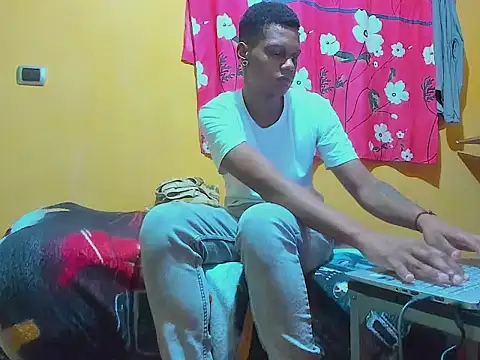 aunstin_farid1 webcam