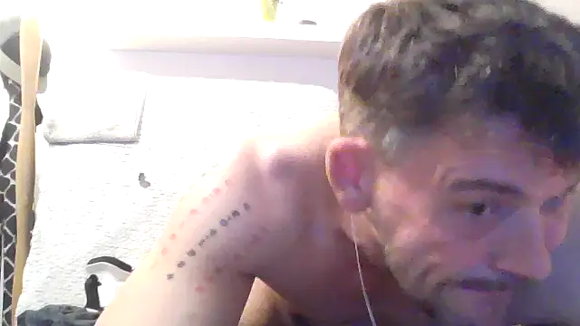 Cambitchboy webcam