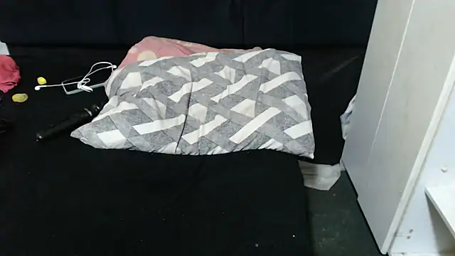 sweethotbabby18 - SweetHotBabby18's free webcam - UK Sex Cams