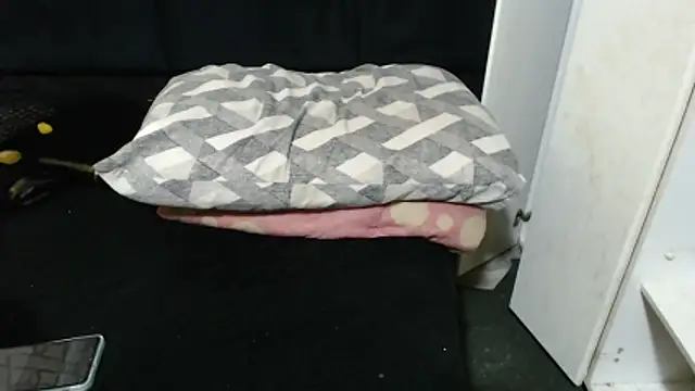 SweetHotBabby18 webcam