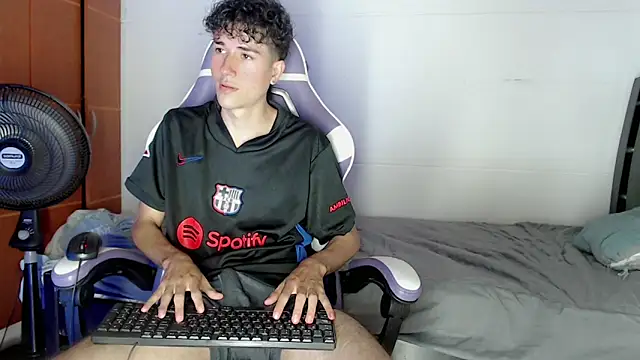 Johnny_cagee_ webcam