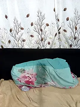 PetiteDoll_06 webcam