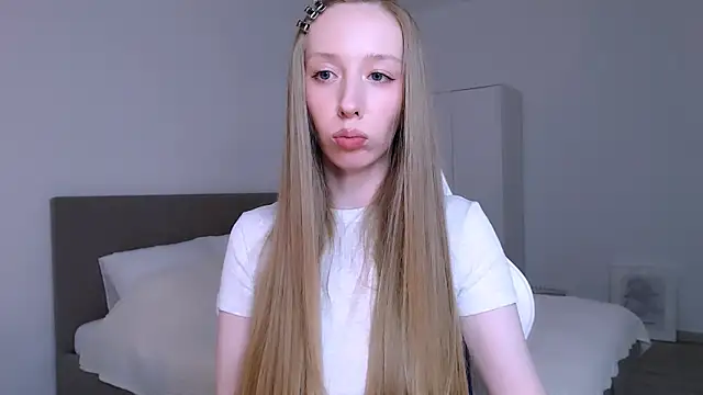 Luna_insniity webcam