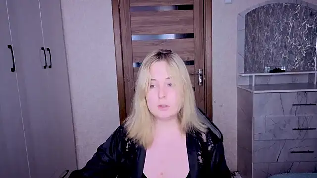 Kristy-Max webcam