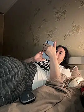 Naughtbaby_2025 webcam