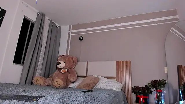 zaray_star - Zaray_star's free webcam - UK Sex Cams