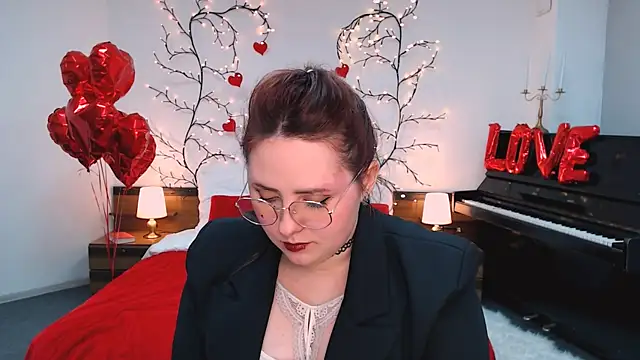 Hennessy_bunny webcam