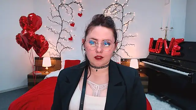 Hennessy_bunny webcam