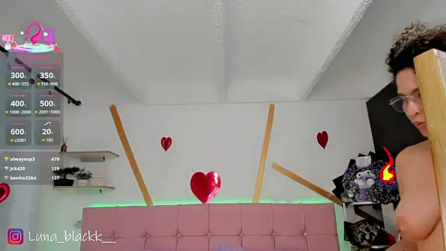 Luna_blackk webcam
