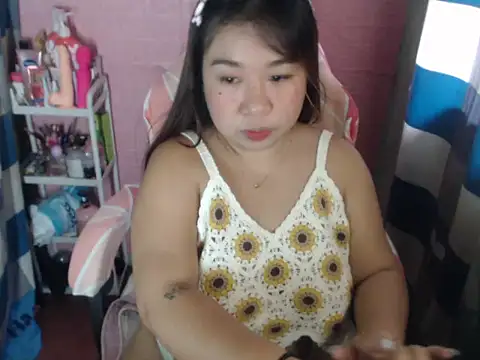 SeductivelyJerlyxxx webcam