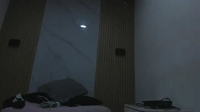 Christopher_Hunter webcam