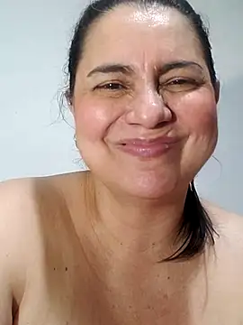 Webcam Model (michellrodriguez)  is live.Free join now!