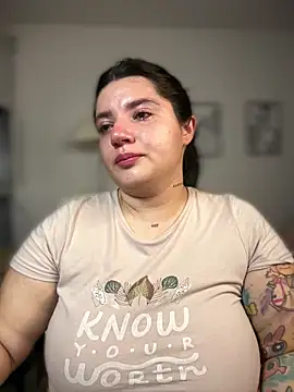 horny_roomiess webcam