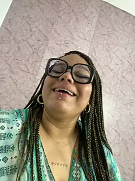 AlahiaFrequency webcam